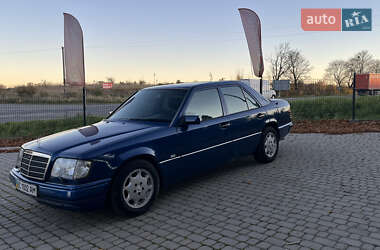 Седан Mercedes-Benz E-Class 1989 в 