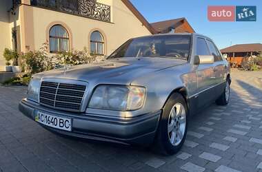 Седан Mercedes-Benz E-Class 1995 в Шацьку