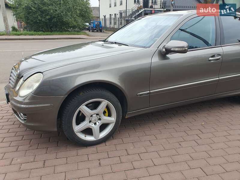 Седан Mercedes-Benz E-Class 2006 в Рівному фото 19 Седан Mercedes-Benz E-Class 2006 в Рівному