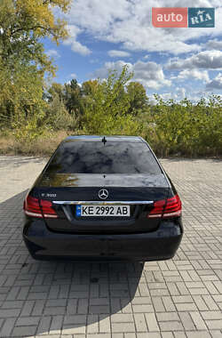 Седан Mercedes-Benz E-Class 2015 в Днепре