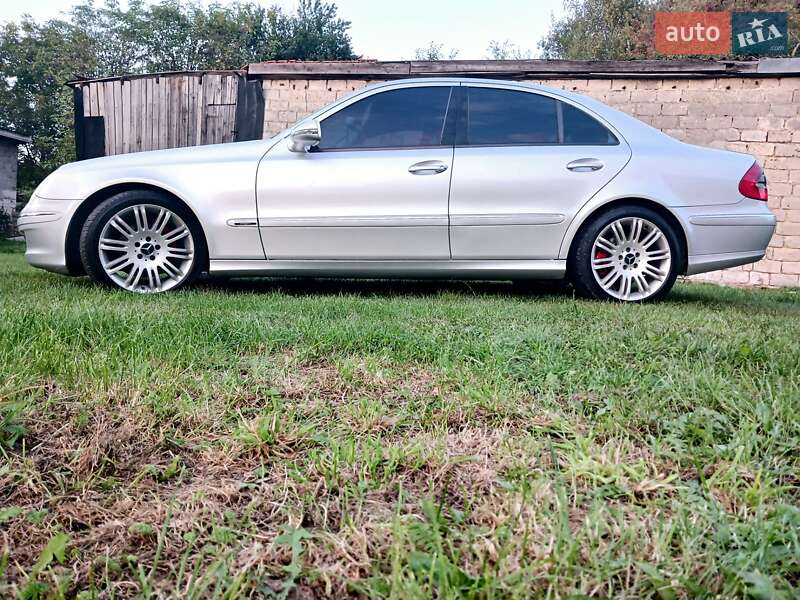 Седан Mercedes-Benz E-Class 2008 в Львові фото 10 Седан Mercedes-Benz E-Class 2008 в Львові