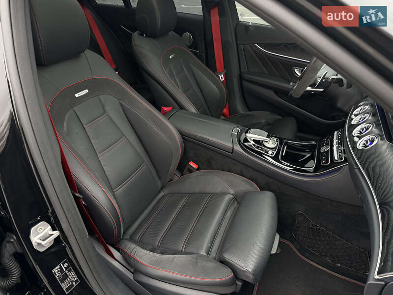 Седан Mercedes-Benz E-Class 2017 в Києві
