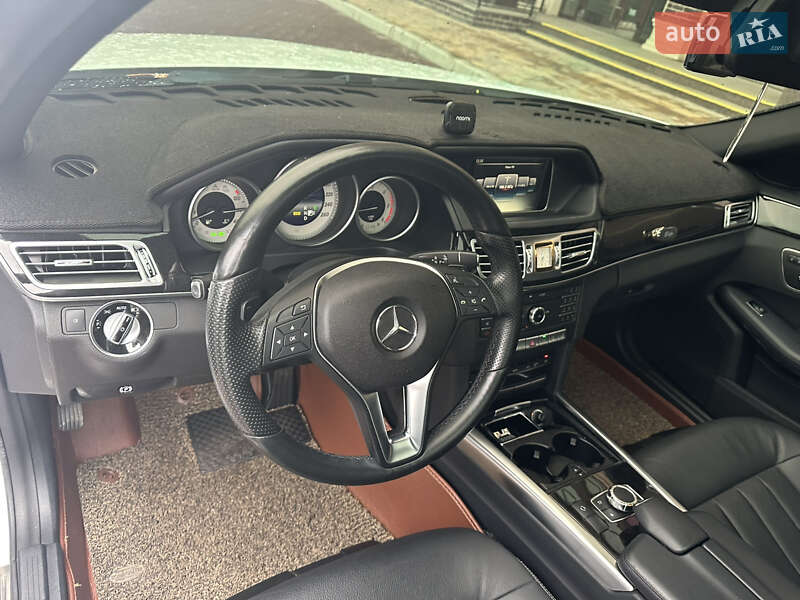 Седан Mercedes-Benz E-Class 2015 в Киеве фото 38 Седан Mercedes-Benz E-Class 2015 в Киеве