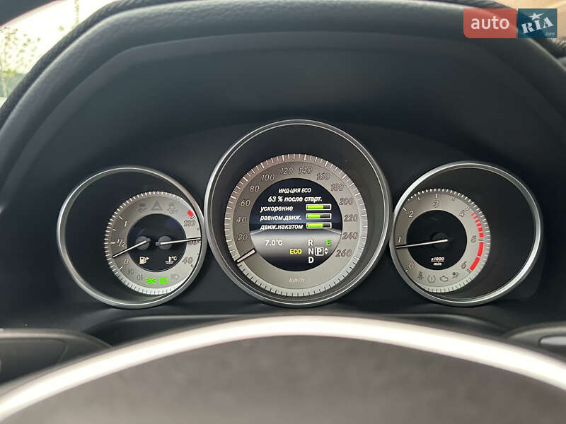 Седан Mercedes-Benz E-Class 2015 в Киеве фото 44 Седан Mercedes-Benz E-Class 2015 в Киеве