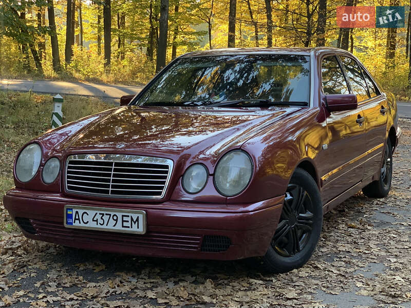 Седан Mercedes-Benz E-Class 1996 в Ківерцях фото 2 Седан Mercedes-Benz E-Class 1996 в Ківерцях