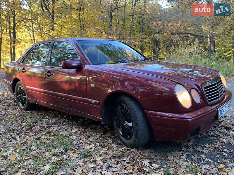 Седан Mercedes-Benz E-Class 1996 в Ківерцях фото 7 Седан Mercedes-Benz E-Class 1996 в Ківерцях
