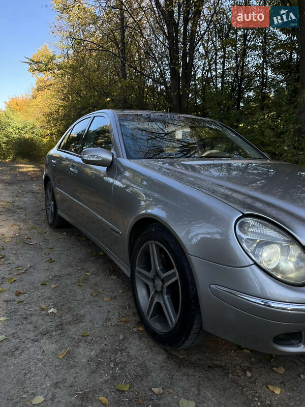 Седан Mercedes-Benz E-Class 2003 в Черновцах фото 8 Седан Mercedes-Benz E-Class 2003 в Черновцах