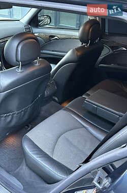 Универсал Mercedes-Benz E-Class 2003 в  фото 19 Универсал Mercedes-Benz E-Class 2003 в