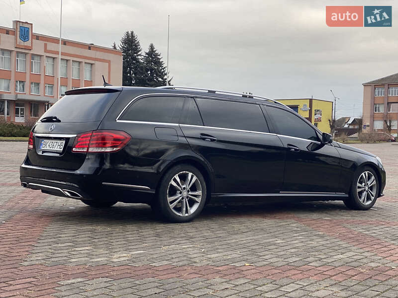Катафалк Mercedes-Benz E-Class 2013 в Млиніві