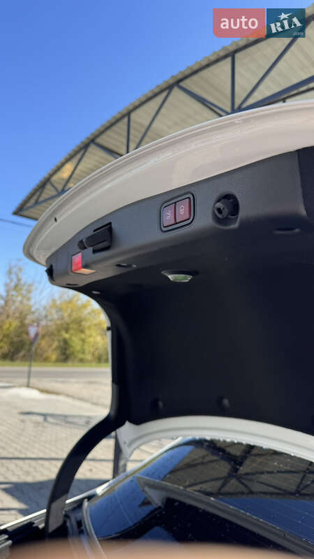 Седан Mercedes-Benz E-Class 2018 в Тернополе фото 61 Седан Mercedes-Benz E-Class 2018 в Тернополе