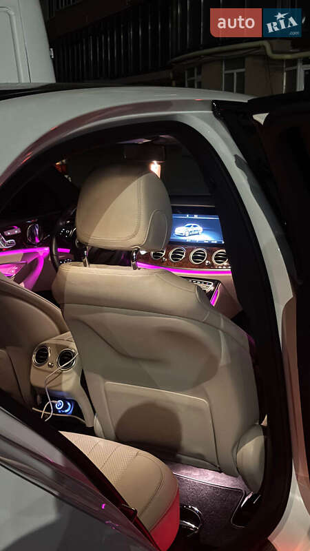Седан Mercedes-Benz E-Class 2018 в Тернополе фото 19 Седан Mercedes-Benz E-Class 2018 в Тернополе