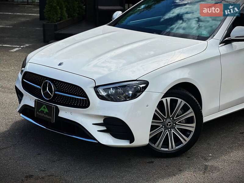 Седан Mercedes-Benz E-Class 2022 в Киеве