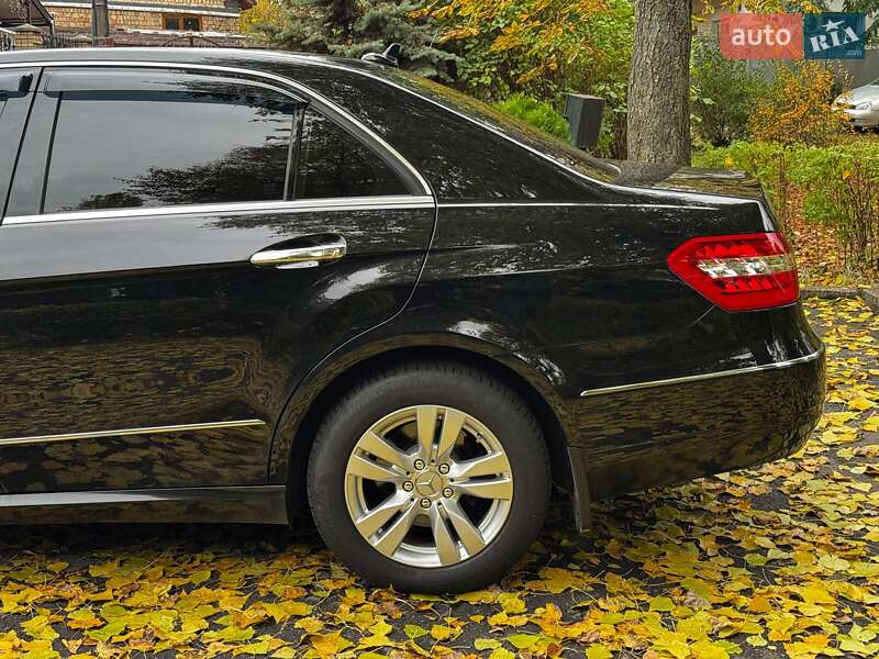 Седан Mercedes-Benz E-Class 2010 в Киеве фото 11 Седан Mercedes-Benz E-Class 2010 в Киеве