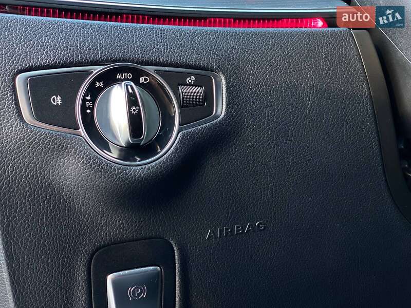 Седан Mercedes-Benz E-Class 2018 в Києві фото 32 Седан Mercedes-Benz E-Class 2018 в Києві