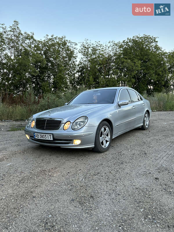 Седан Mercedes-Benz E-Class 2005 в Піщанці