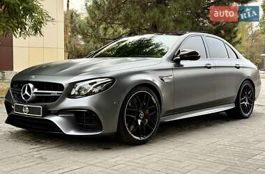 Седан Mercedes-Benz E-Class 2018 в Днепре