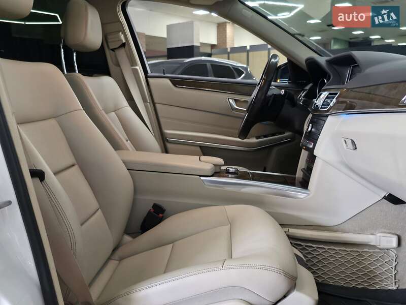 Седан Mercedes-Benz E-Class 2015 в Миколаєві фото 24 Седан Mercedes-Benz E-Class 2015 в Миколаєві