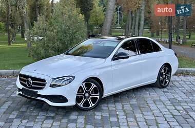 Седан Mercedes-Benz E-Class 2016 в Киеве
