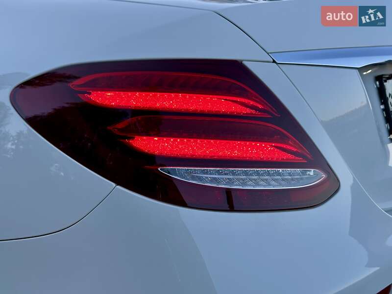 Седан Mercedes-Benz E-Class 2016 в Киеве фото 55 Седан Mercedes-Benz E-Class 2016 в Киеве