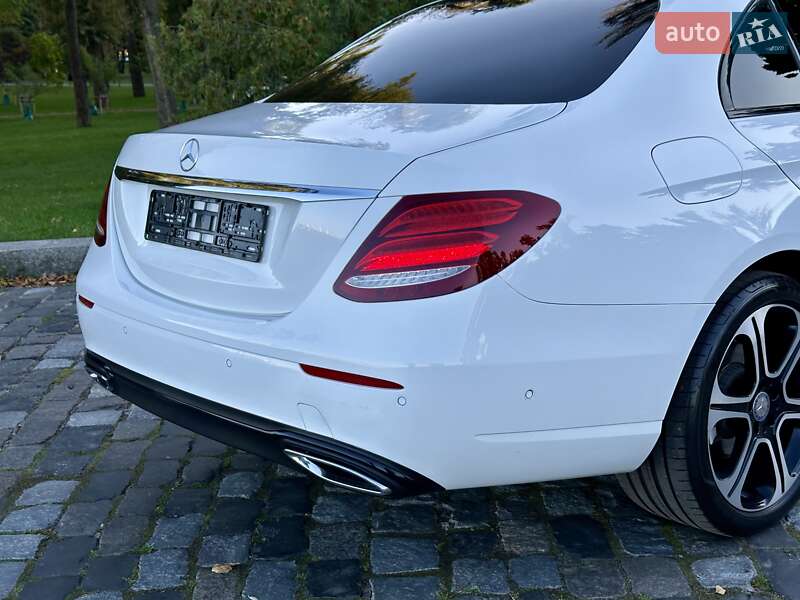 Седан Mercedes-Benz E-Class 2016 в Киеве фото 56 Седан Mercedes-Benz E-Class 2016 в Киеве