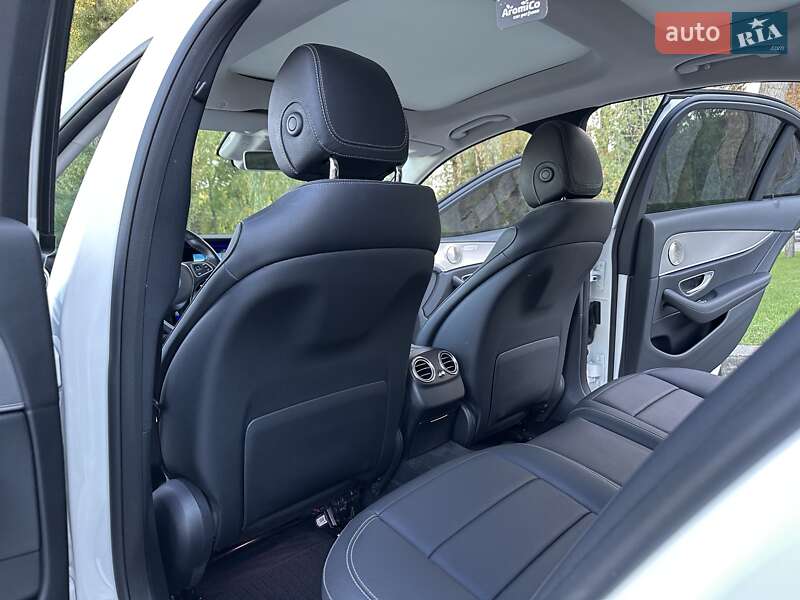 Седан Mercedes-Benz E-Class 2016 в Киеве фото 79 Седан Mercedes-Benz E-Class 2016 в Киеве