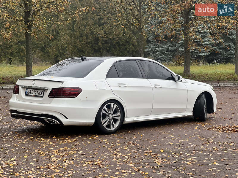 Седан Mercedes-Benz E-Class 2014 в Житомире