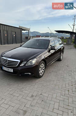 Универсал Mercedes-Benz E-Class 2010 в Тячеве