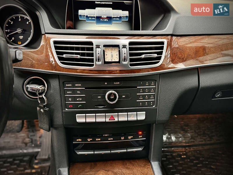 Седан Mercedes-Benz E-Class 2015 в Львове фото 17 Седан Mercedes-Benz E-Class 2015 в Львове