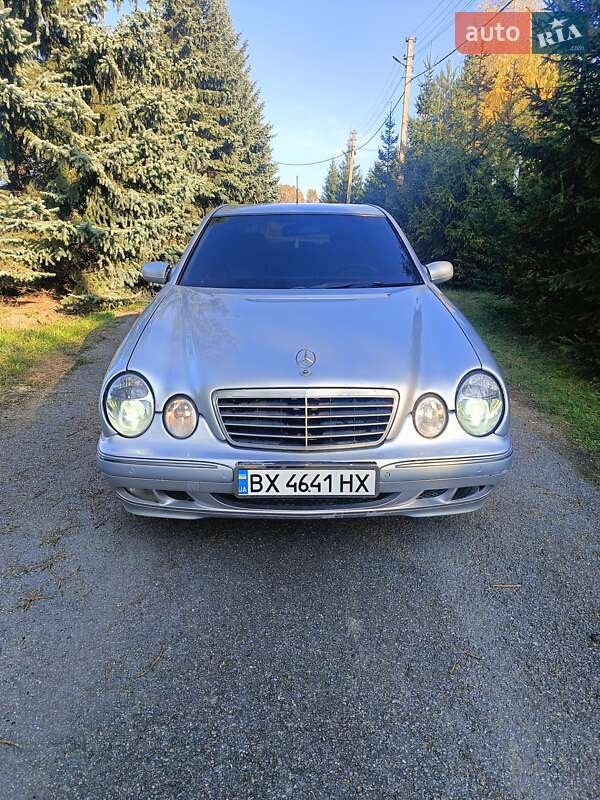 Седан Mercedes-Benz E-Class 2000 в Тернополе