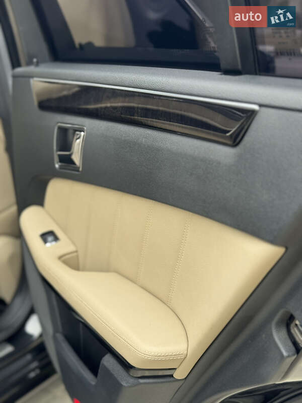 Седан Mercedes-Benz E-Class 2009 в Самборе фото 67 Седан Mercedes-Benz E-Class 2009 в Самборе