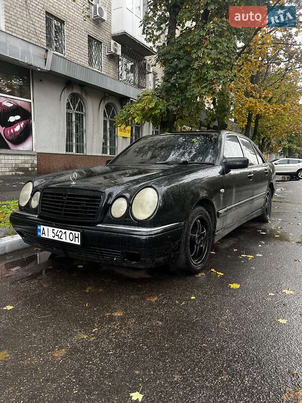 Mercedes-Benz E-Class 1996 Mercedes-Benz E-Class 1996