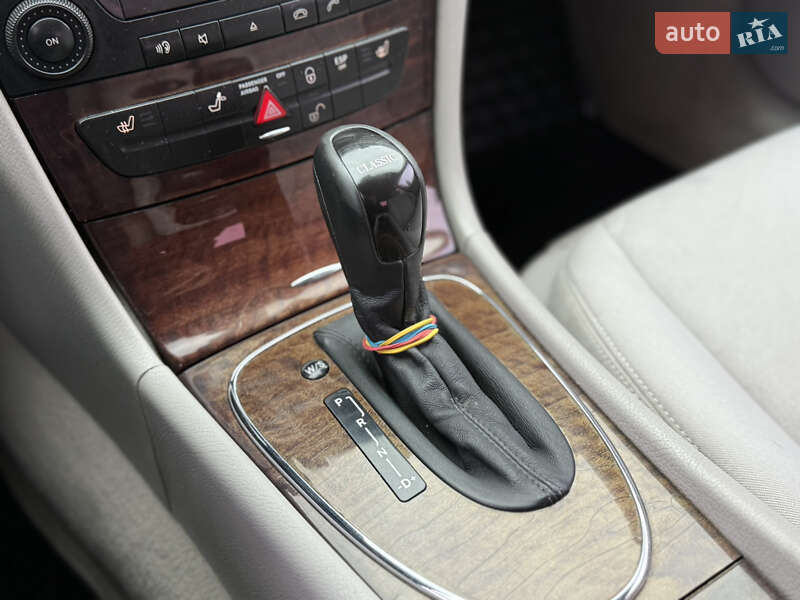 Седан Mercedes-Benz E-Class 2003 в Городку фото 35 Седан Mercedes-Benz E-Class 2003 в Городку