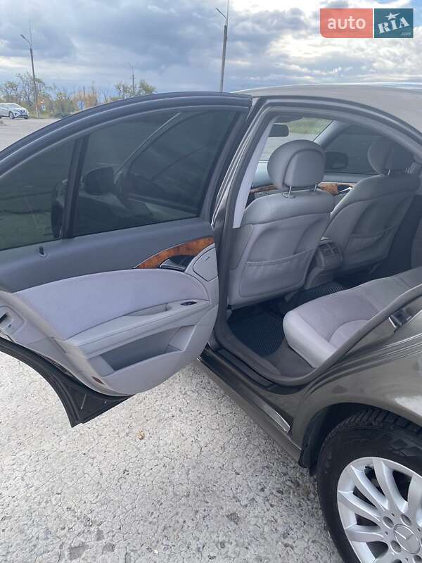 Седан Mercedes-Benz E-Class 2007 в Кривом Роге