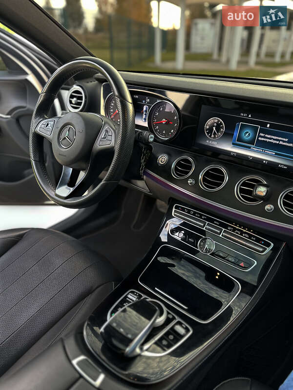 Седан Mercedes-Benz E-Class 2016 в Ровно фото 17 Седан Mercedes-Benz E-Class 2016 в Ровно