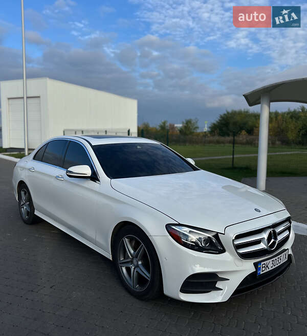 Седан Mercedes-Benz E-Class 2016 в Ровно фото 2 Седан Mercedes-Benz E-Class 2016 в Ровно