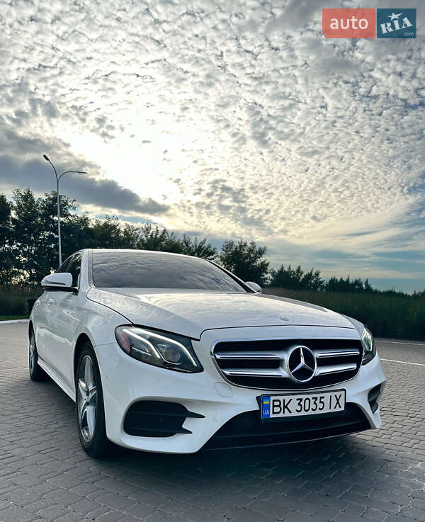 Седан Mercedes-Benz E-Class 2016 в Ровно фото 3 Седан Mercedes-Benz E-Class 2016 в Ровно