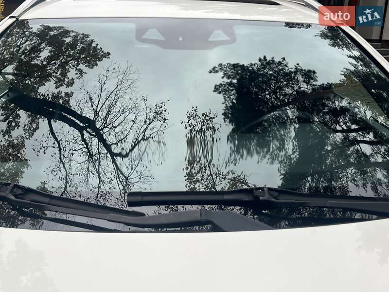 Универсал Mercedes-Benz E-Class 2014 в Киеве фото 17 Универсал Mercedes-Benz E-Class 2014 в Киеве