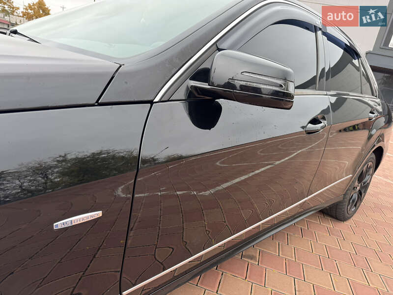 Седан Mercedes-Benz E-Class 2011 в Одессе фото 4 Седан Mercedes-Benz E-Class 2011 в Одессе