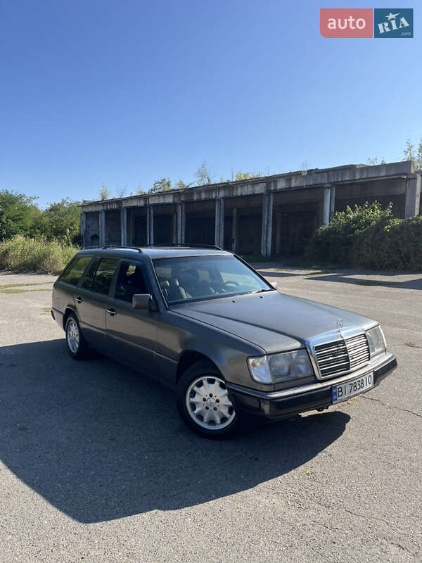 Універсал Mercedes-Benz E-Class 1991 в Лубнах фото 2 Універсал Mercedes-Benz E-Class 1991 в Лубнах