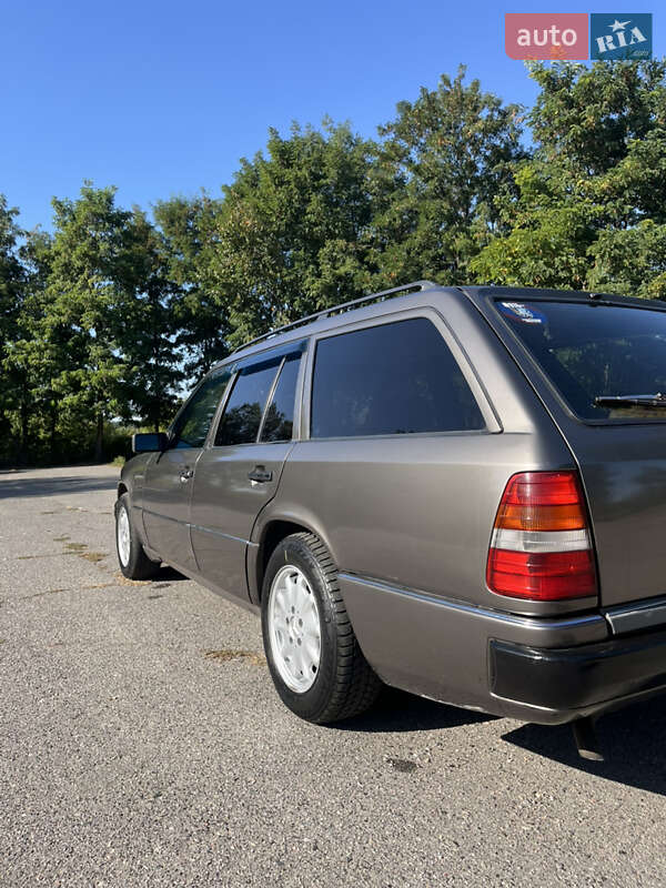 Універсал Mercedes-Benz E-Class 1991 в Лубнах фото 12 Універсал Mercedes-Benz E-Class 1991 в Лубнах
