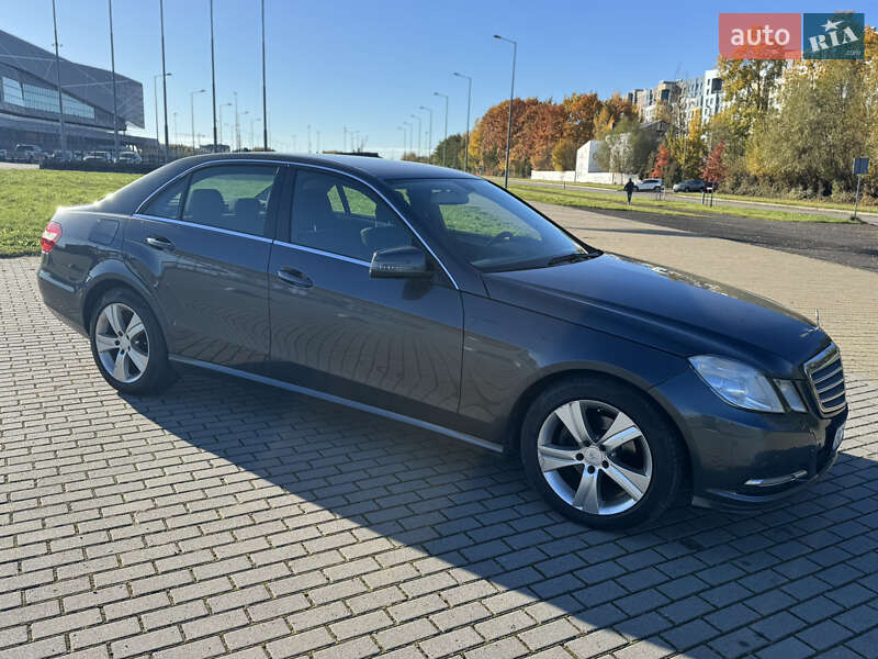 Седан Mercedes-Benz E-Class 2012 в Львові фото 16 Седан Mercedes-Benz E-Class 2012 в Львові