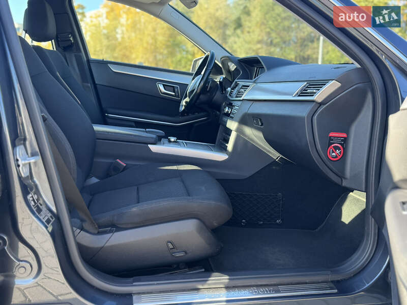 Седан Mercedes-Benz E-Class 2012 в Львові фото 37 Седан Mercedes-Benz E-Class 2012 в Львові