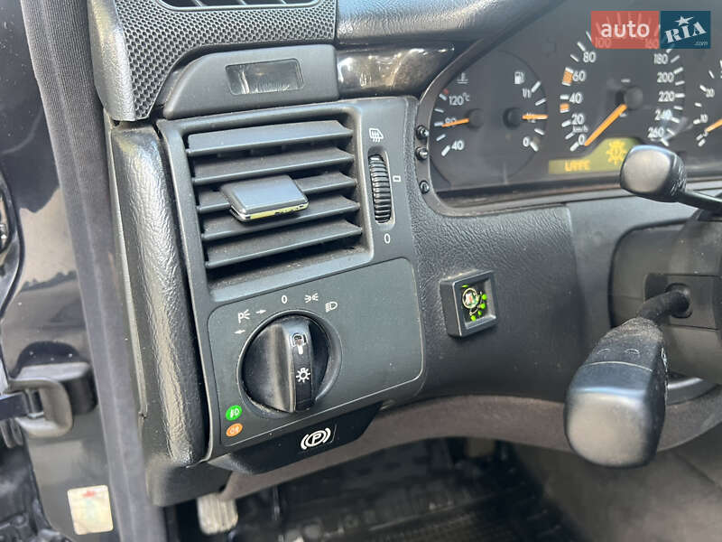 Седан Mercedes-Benz E-Class 1999 в Львове фото 23 Седан Mercedes-Benz E-Class 1999 в Львове