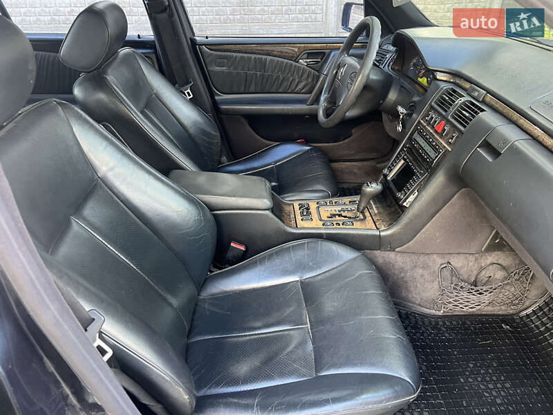 Седан Mercedes-Benz E-Class 1999 в Львове фото 17 Седан Mercedes-Benz E-Class 1999 в Львове