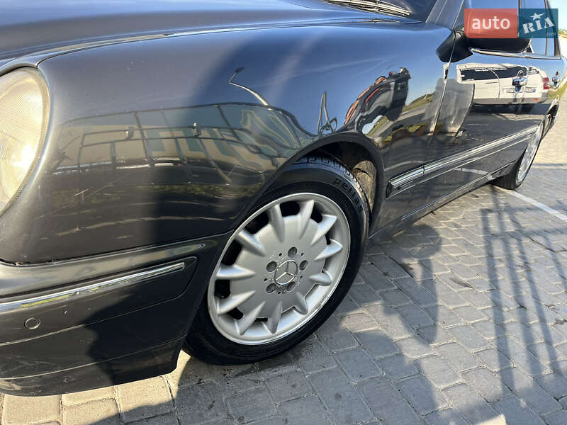 Седан Mercedes-Benz E-Class 2001 в Кам'янець-Подільському