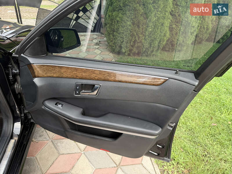Седан Mercedes-Benz E-Class 2009 в Коломые фото 33 Седан Mercedes-Benz E-Class 2009 в Коломые