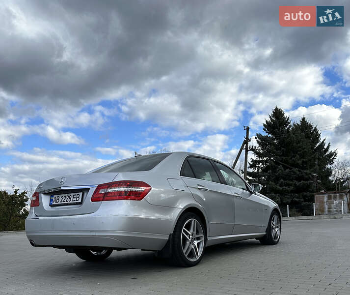 Седан Mercedes-Benz E-Class 2010 в Бершади фото 5 Седан Mercedes-Benz E-Class 2010 в Бершади