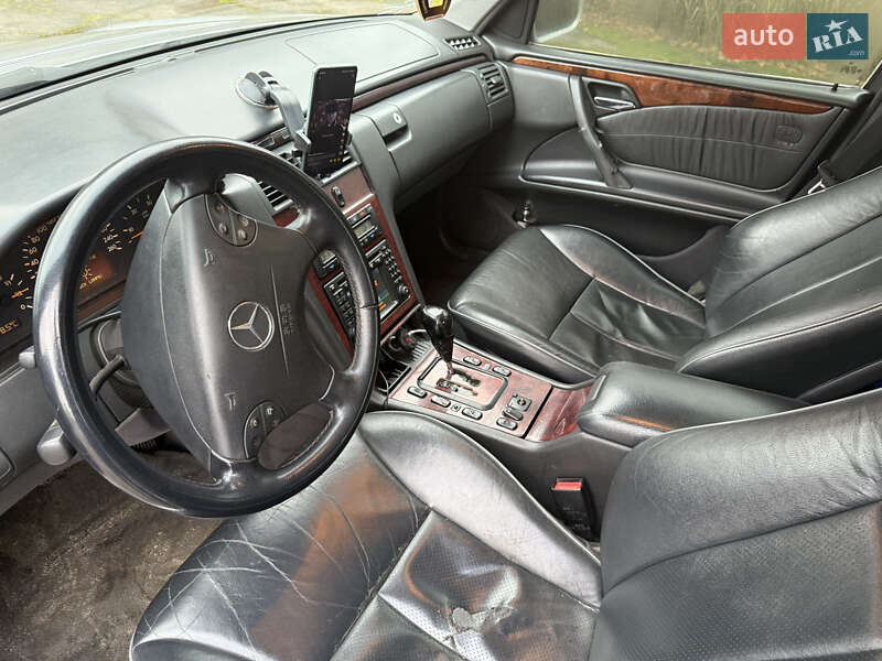 Седан Mercedes-Benz E-Class 2001 в Владимирце фото 7 Седан Mercedes-Benz E-Class 2001 в Владимирце