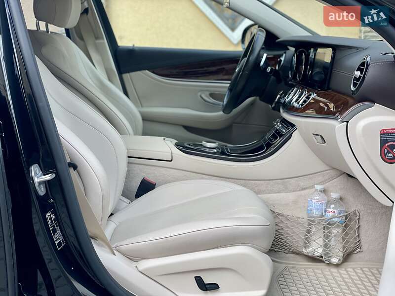 Седан Mercedes-Benz E-Class 2017 в Мукачевому фото 29 Седан Mercedes-Benz E-Class 2017 в Мукачевому