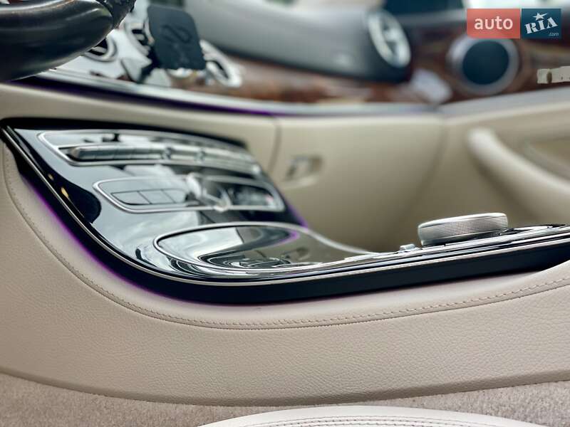 Седан Mercedes-Benz E-Class 2017 в Мукачевому фото 52 Седан Mercedes-Benz E-Class 2017 в Мукачевому